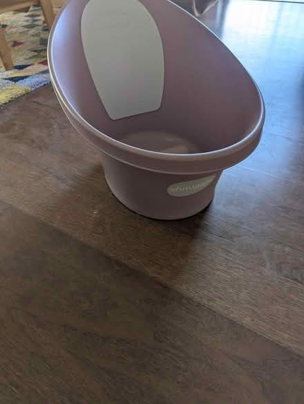 Photo of free Shnuggle Baby Bath (Hoxton N1) #1