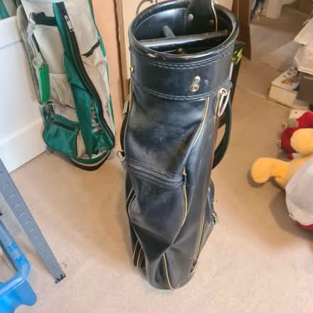 Photo of free Dunlop Golf Bag (Isleworth TW7) #3