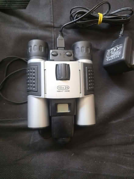 Photo of free binoculars (Upper Luton ME5) #1