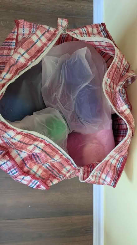 Photo of free Large Bag Of Mixed Yarn (Bromsgrove B61) #1