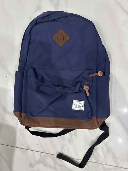 Photo of free School bag (Tw77dp) #1