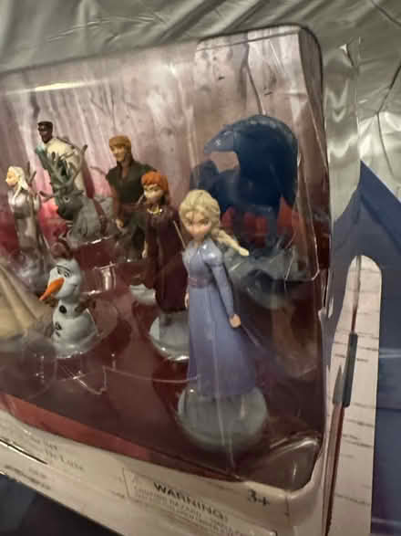 Photo of free NIB Frozen figure toys (belmont/watertown line) #1