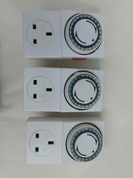 Photo of free 3 x mechanical 24 hour timers (Chipping Norton OX7) #1