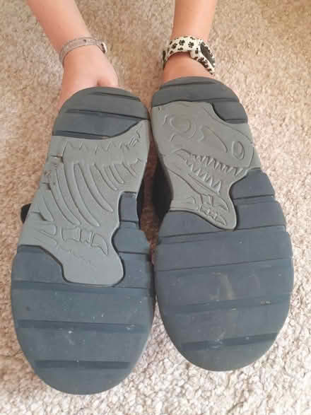 Photo of free School shoes size 1 (Moseley B13) #2