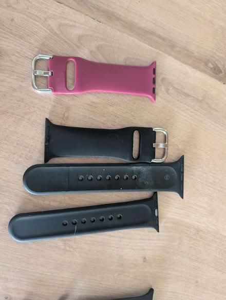Photo of free ​​​Assort Smartwatch Straps Bundle (Bracknell RG12) #2
