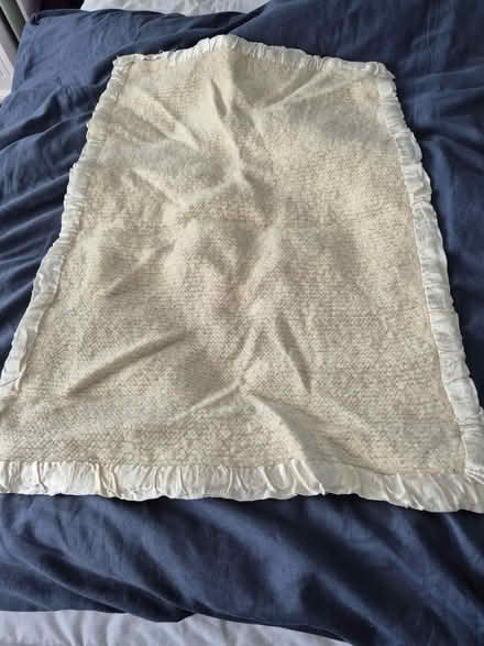 Photo of free 2 x Vintage cellular blankets (chichester p PO19) #2