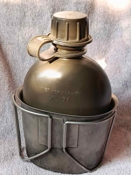 Photo of free Dutch Army canteen set (Bronllys) #2