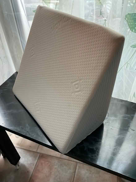 Photo of free Foam Wedge Pillow (Swarcliffe LS14) #1
