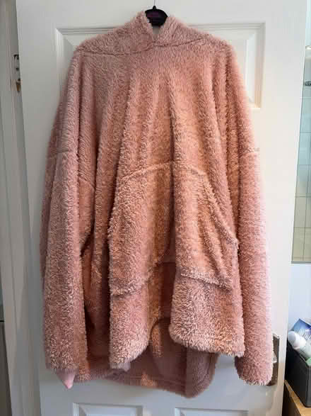 Photo of free Women size L oodie (Park street st albans AL2) #1