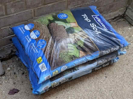 Photo of free 4x Bags of Wickes Top Soil (Bedwell SG1) #1