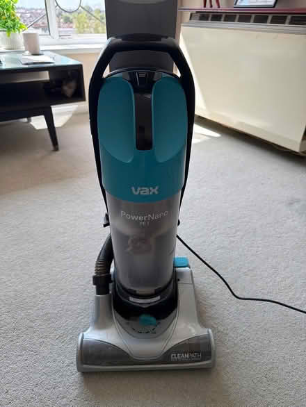 Photo of free VAX Power Vacuum Cleaner (Gravesend DA12) #1