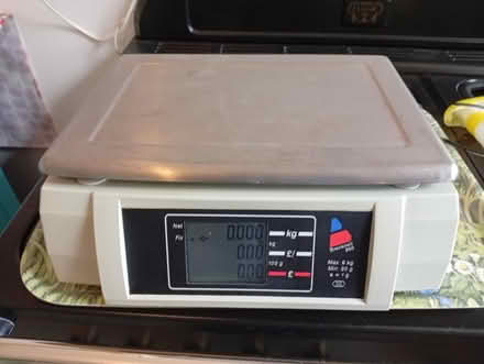 Photo of free Avery Berkel shop scales (Buxworth SK23) #2