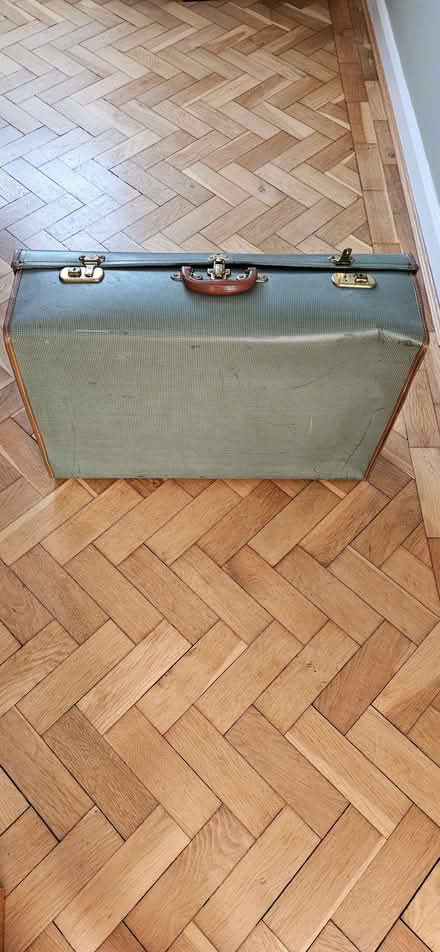 Photo of free Vintage suitcase (St Stephens AL3) #1