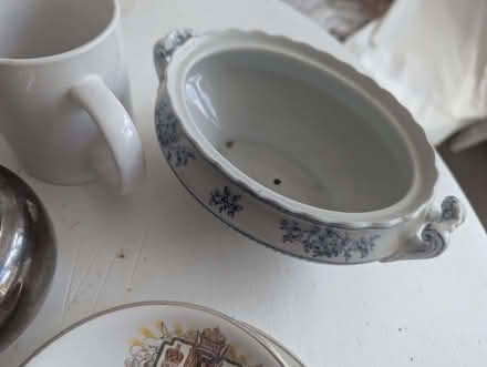 Photo of free Oddments of pots - plates, bowls, jug, mug, vase (Bingham NG13) #4