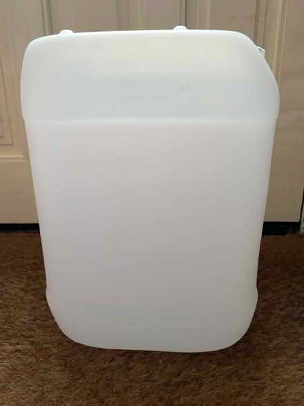 Photo of free 20L heavy duty plastic container (Great Yarmouth) #3