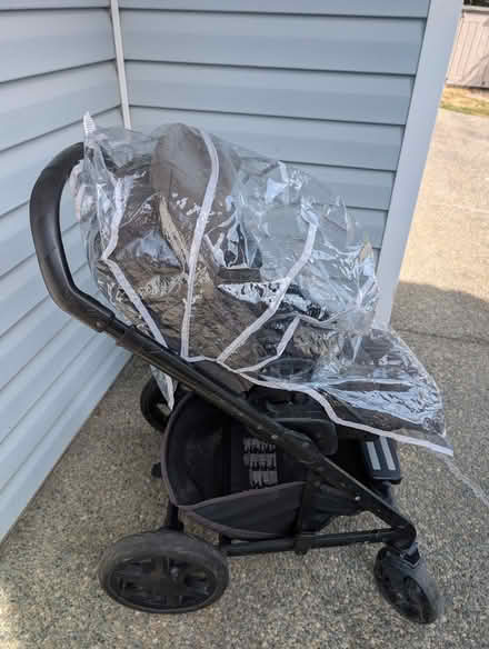 Photo of free Joie Stroller with buggy board (Esquimalt) #3