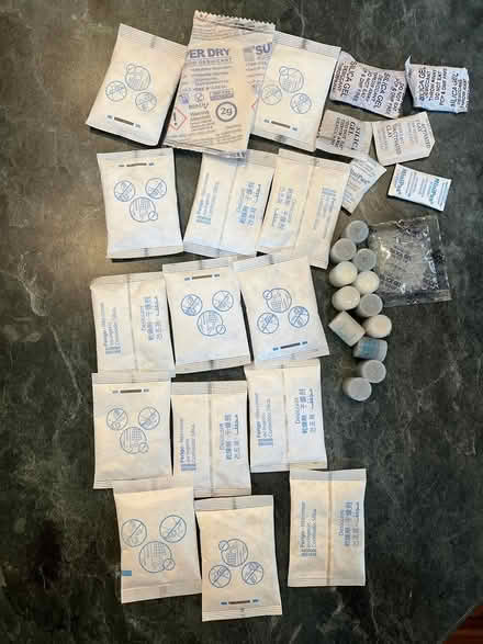 Photo of free desiccant paks (Ardmore) #1