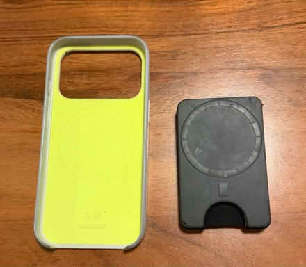 Photo of free iPhone17Pro Beats case & pop wallet (Canton) #2