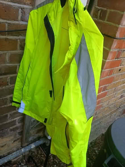 Photo of free Cycling jacket (The Nurserylands TW12) #1