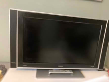 Photo of free TV Philips 32” (Gillingham nr hospital ME7) #2