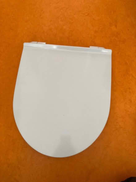 Photo of free Duravit No 1 Basic Toilet Seat and Cover (Lewes BN7) #2