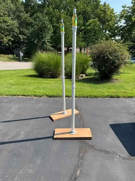 Photo of free Beersbie poles (Des Peres) #2