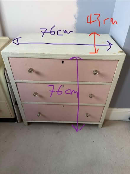 Photo of free Pink Chest of Drawers (Eltham SE9) #2