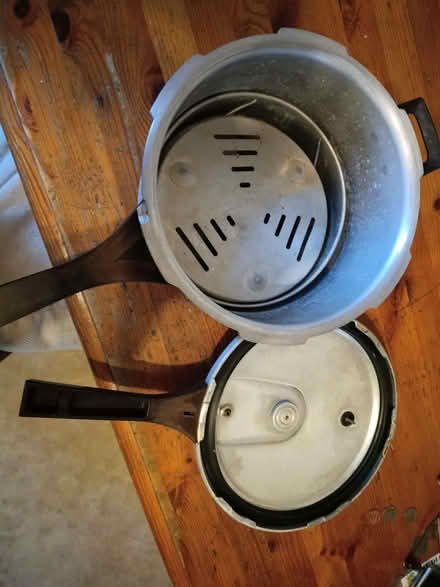 Photo of free Pressure cooker (Stafford ST16) #2