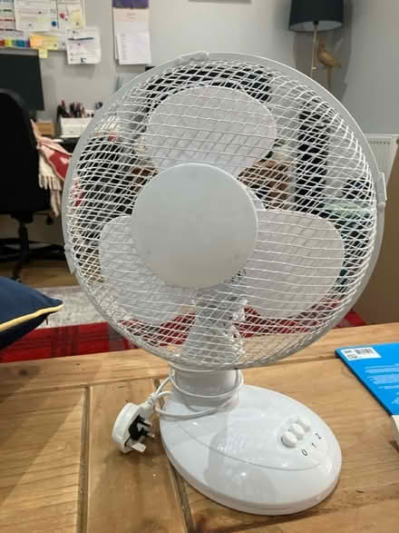 Photo of free Table fan (Waddon CR0) #1