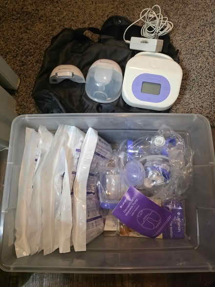 Photo of free 2 Breast pump and storage bags (Grand Prairie) #1