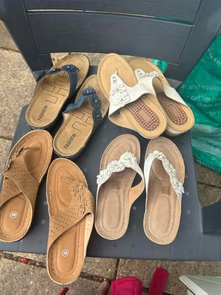 Photo of free Ladies sandals (Da2 6gy) #1