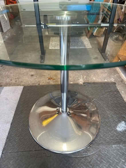 Photo of free Round glass table (Walstead RH16) #2