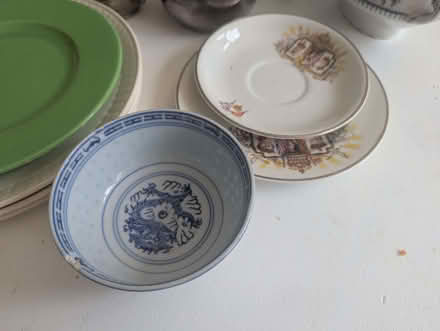 Photo of free Oddments of pots - plates, bowls, jug, mug, vase (Bingham NG13) #3