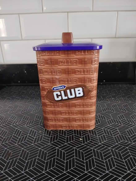 Photo of free Biscuit or sweet tin (Bletchley MK35JD) #1