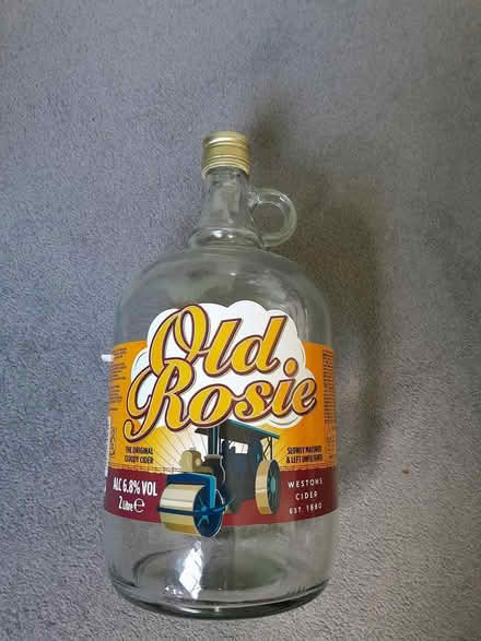 Photo of free 2 litre glass flagon (St Andrews BS6) #1