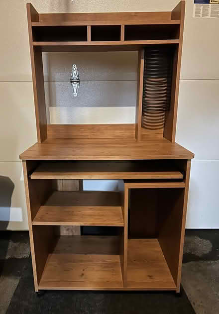Photo of free Desk on rollers (Hunt Club/Conroy area) #1