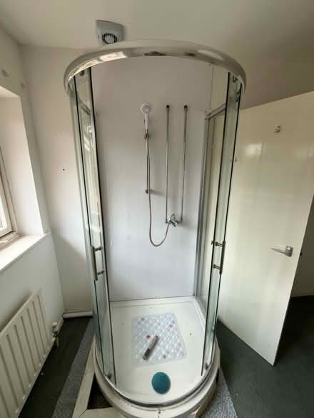 Photo of free Shower cubicle/base/shower (Woodstock OX20) #3