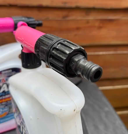 Photo of free spray bottles and connections (Sale M33) #2