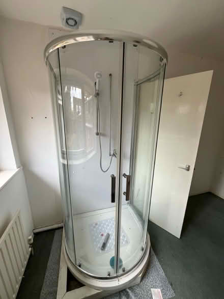 Photo of free Shower cubicle/base/shower (Woodstock OX20) #2