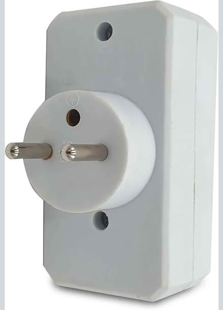 Photo of free Velamp ADAT-FR-3 Triple Wall Socket Adapter EU Type E Multi (Stretford M32) #3