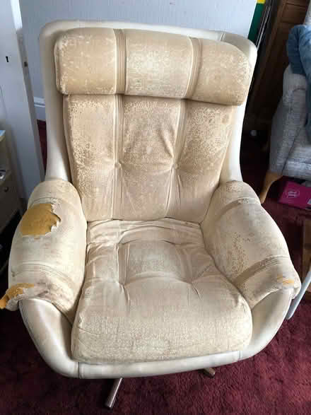Photo of free Swivel rocking chair (Littleover DE23) #3