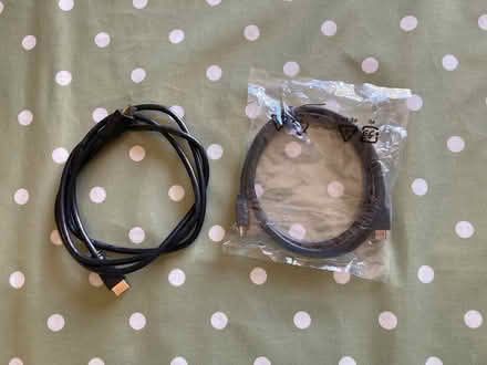 Photo of free HDMI cables (Upper Pickwick SN13) #1