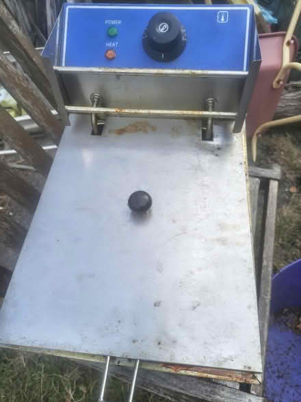 Photo of free Deep fat fryer (Stretton DE13) #1