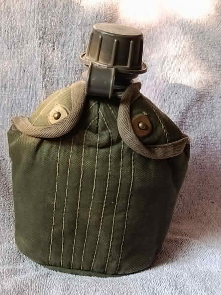 Photo of free Dutch Army canteen set (Bronllys) #1