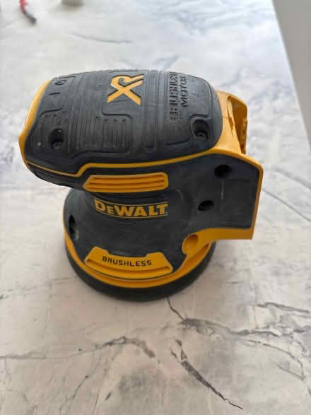 Photo of free DeWalt DCW210 Sander - Repair/Parts (Byfleet KT14 7HT) #1