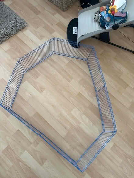 Photo of free Small animal pen (New Barnet EN5) #1