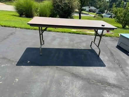 Photo of free Wooden table (Des Peres) #3