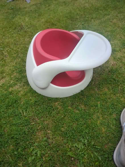 Photo of free Mamas and pappas baby snug seat with tray (Heaton Chapel SK4) #2