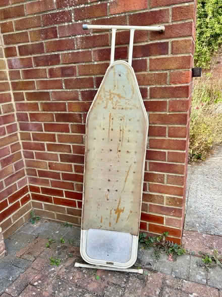 Photo of free 'Vintage' ironing board (Bixley IP5) #2