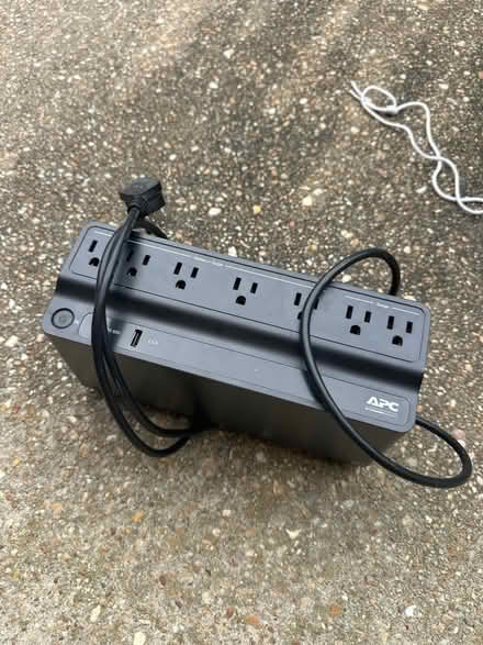 Photo of free Apc battery backup (Potomac) #1